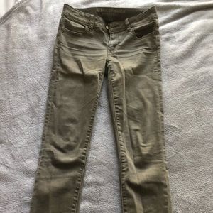 Cropped American eagle jeans